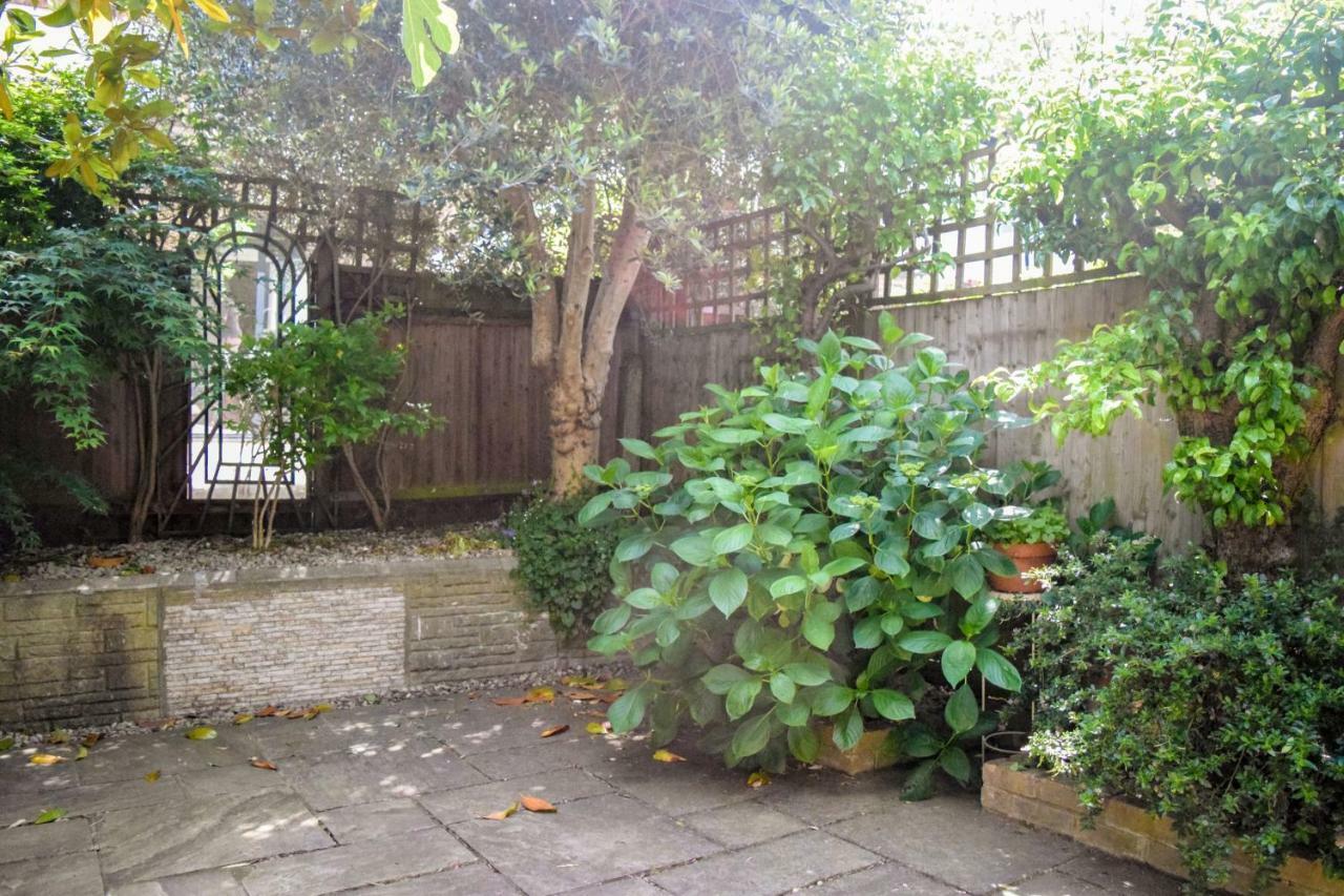 3 Bedroom Family House With A Superb Kitchen And Garden Londres Exterior foto